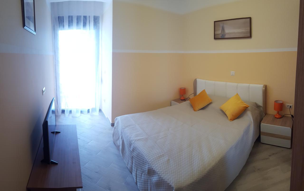 Apartment Sea Space 2 Добра Вода Екстер'єр фото